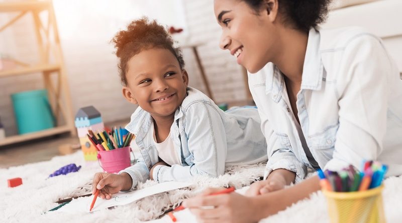 Free Homeschooling Checklist for beginng homeschool families #teepeejoy #homeschooling