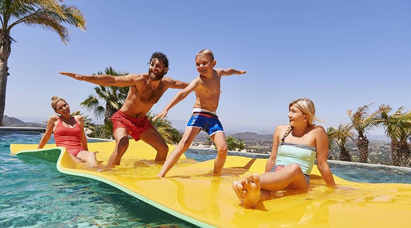 The Floating Oasis from FloatationIQ #Lakepad #NewProduct #summerfun #lakelife #floatingoasis #floatationIQ