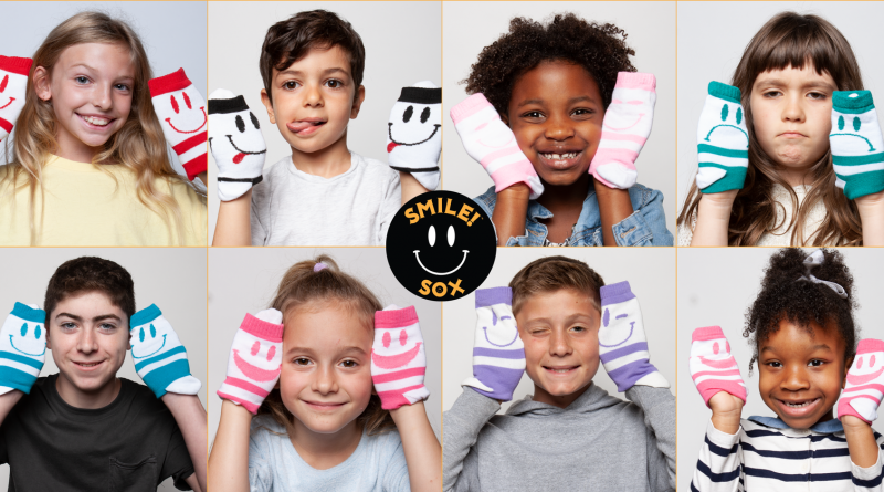 Nothing you wear is more important than a smile! Enter to #WIN 6-pair 6-expressions of @SmileSox and get 15% OFF all products + FREE Shipping on smilesox.com with discount code: smilesox15