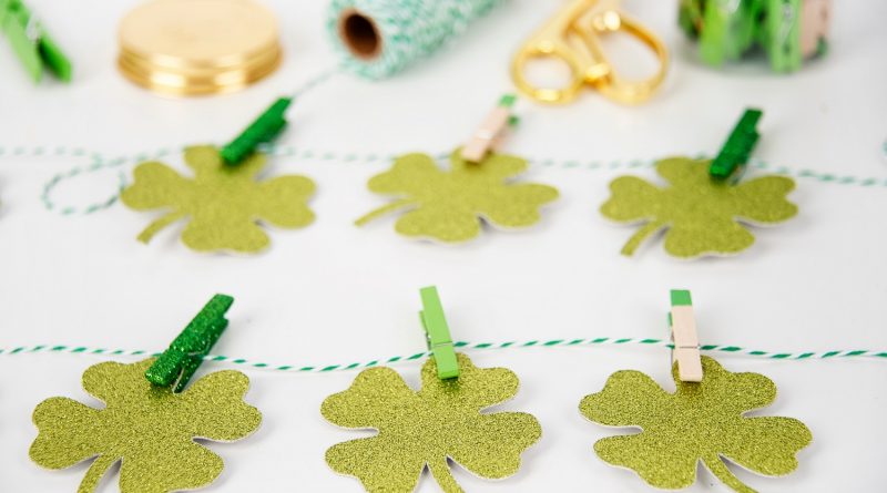 St. Patrick's Day Shamrock Garland Craft